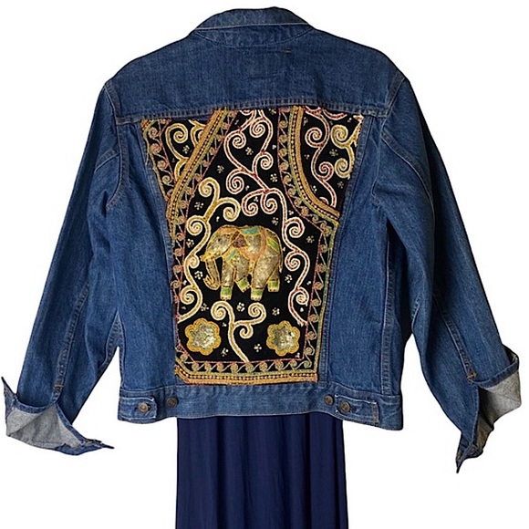 VTG Levi’s Embroidered Denim Jacket - Picture 1 of 14
